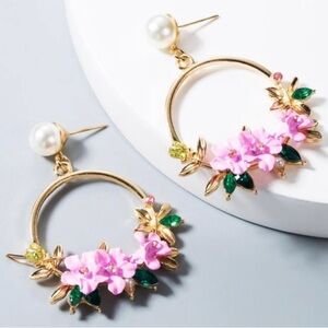 Beautiful floral earrings!!